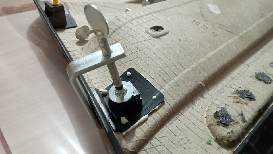 Ремонт дверной карты на Opel Astra H. — Opel Astra H, 1,6 л, 2008 года ...