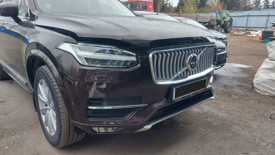 рест — Volvo XC90 (2G)