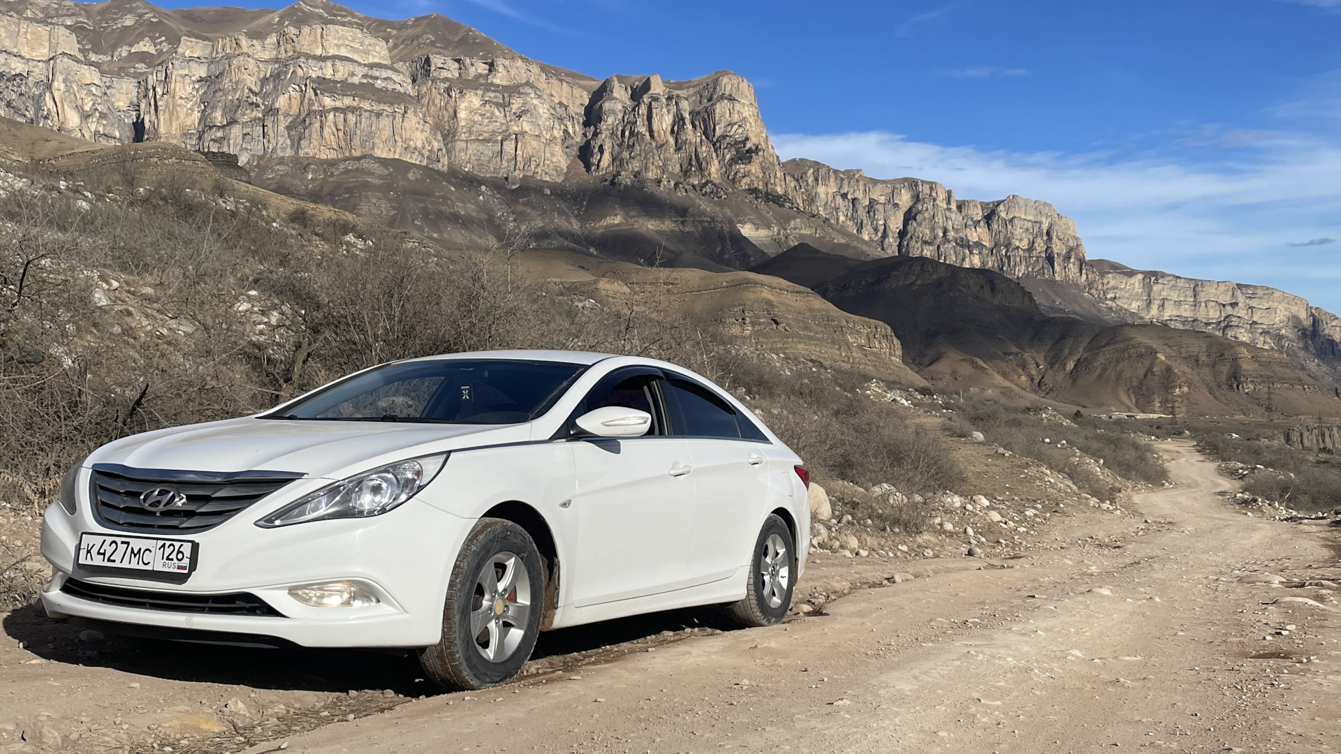 Hyundai Sonata VI (YF) 2.0 бензиновый 2011 | Белая на DRIVE2