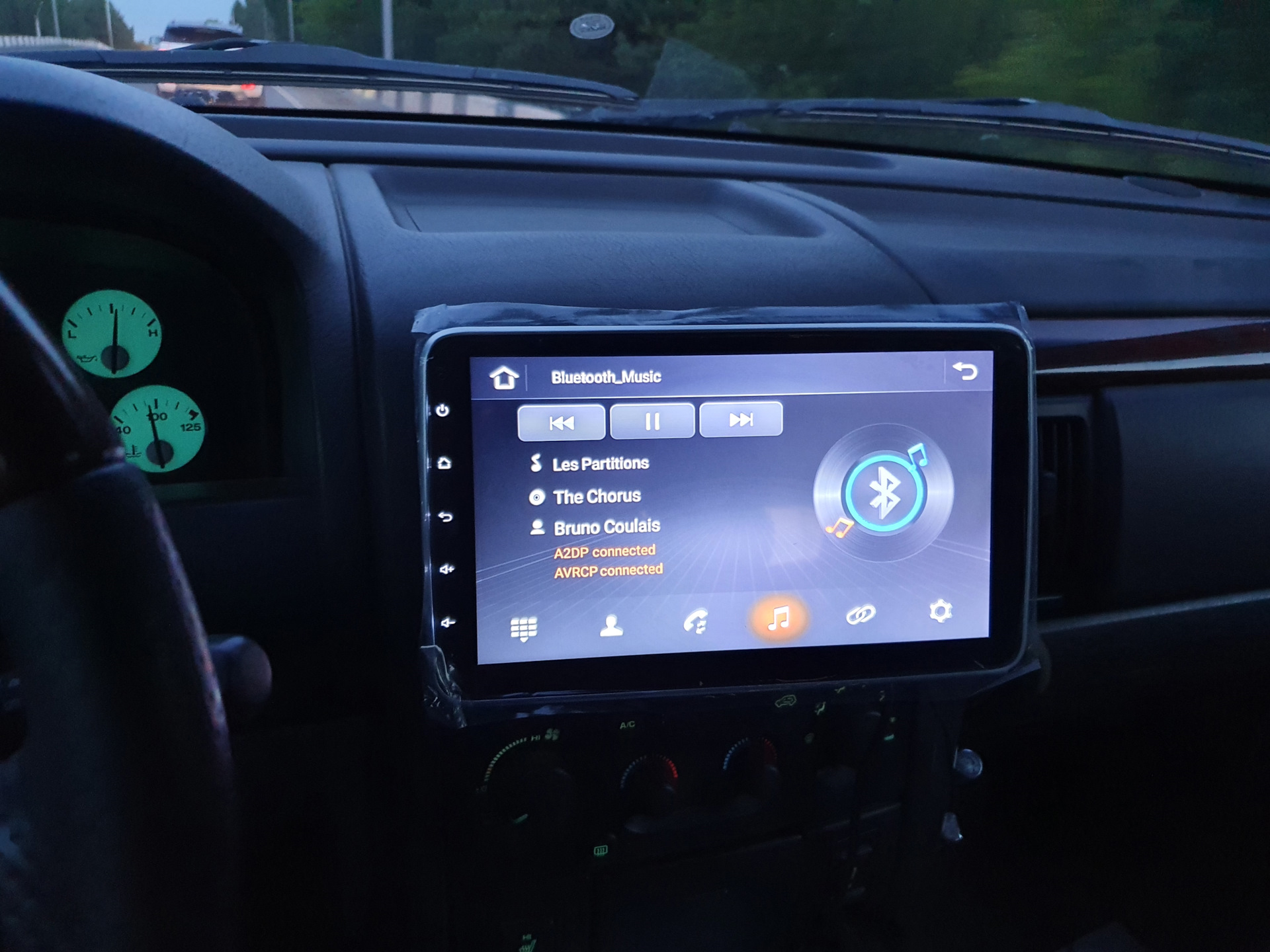 Магнитола 1din с экраном андроид. Магнитола 10 дюймов Grand Cherokee. 2 Din магнитола Android 7 дюймов.