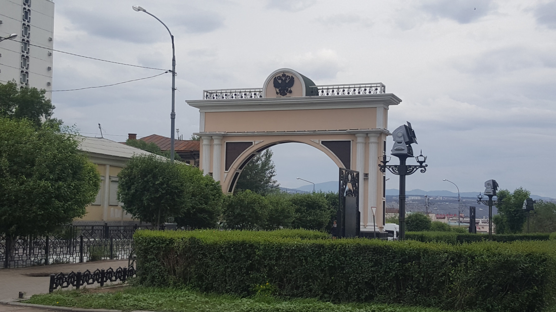 Самара владивосток. Арка царские ворота в Улан-Удэ. Самара Улан Удэ. Восточная часть Самары.