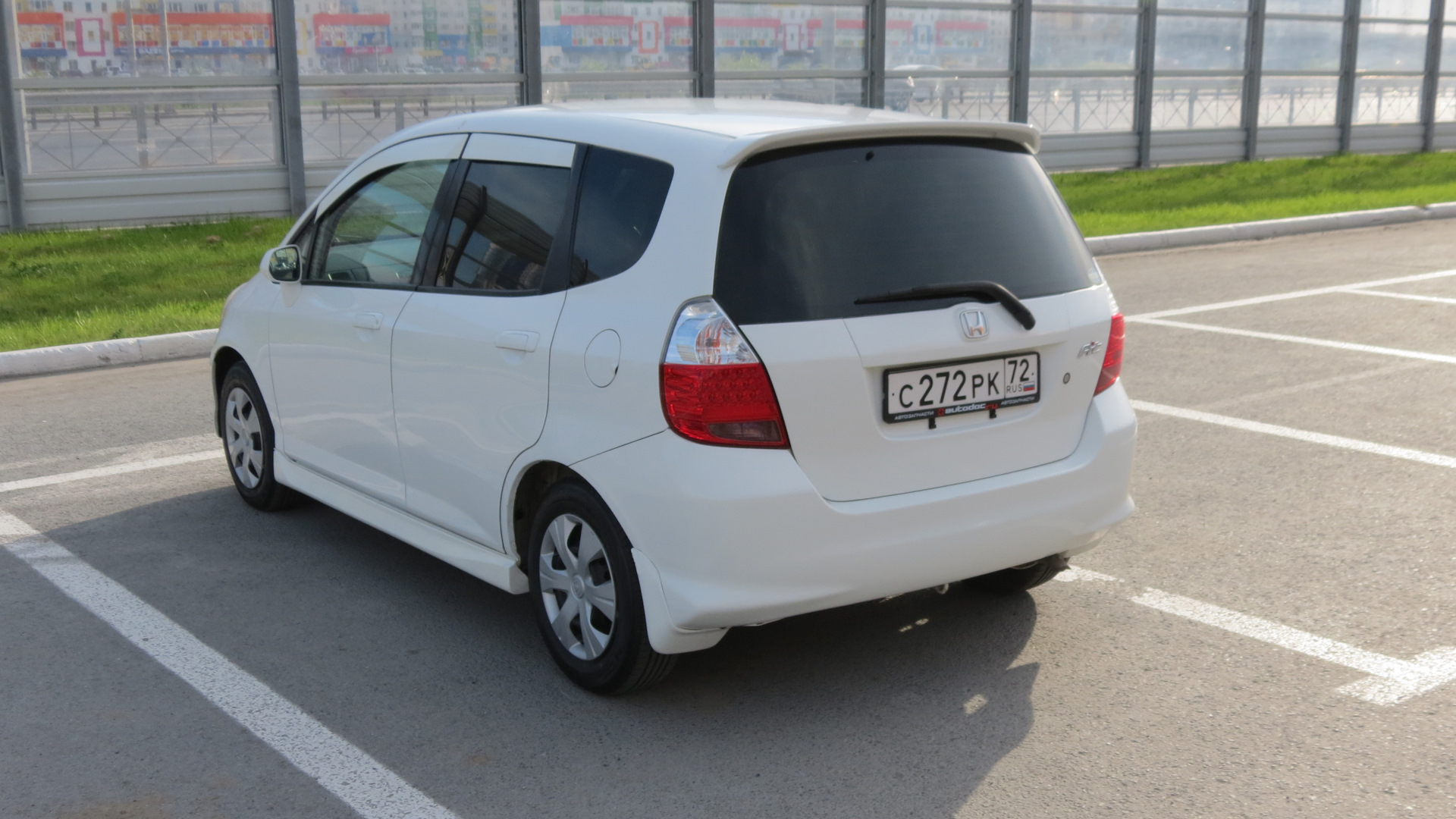 Honda Fit (1G) 1.3 бензиновый 2002 | 1.3 A на DRIVE2