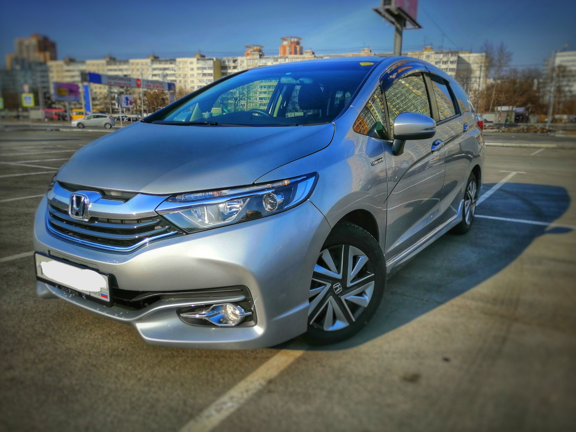 Хонда шаттл. Honda Shuttle Hybrid 2017. Honda Shuttle (2g). Honda Shuttle 2016. Honda Shuttle 2.