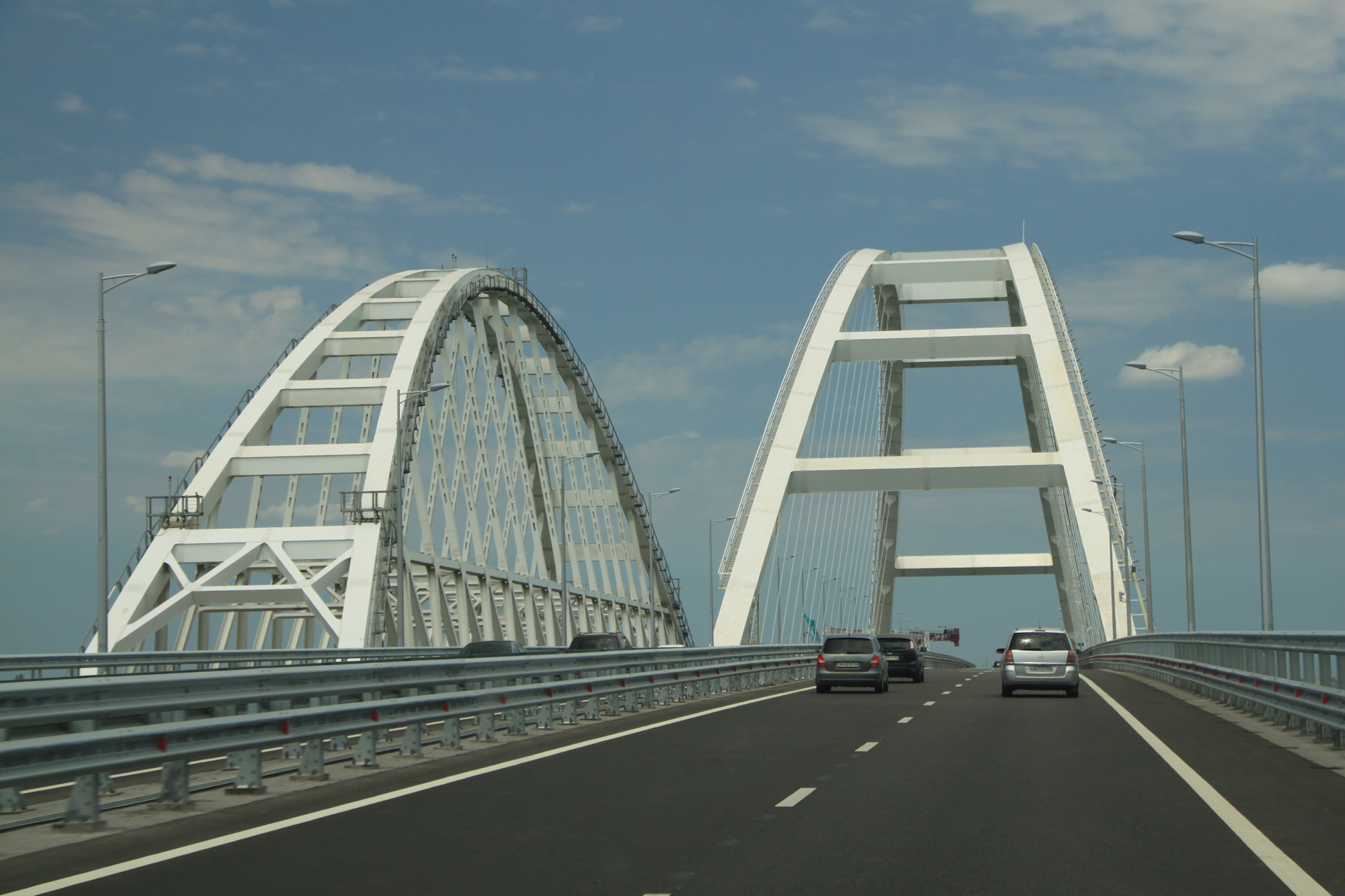 открыто ли движение по крымскому