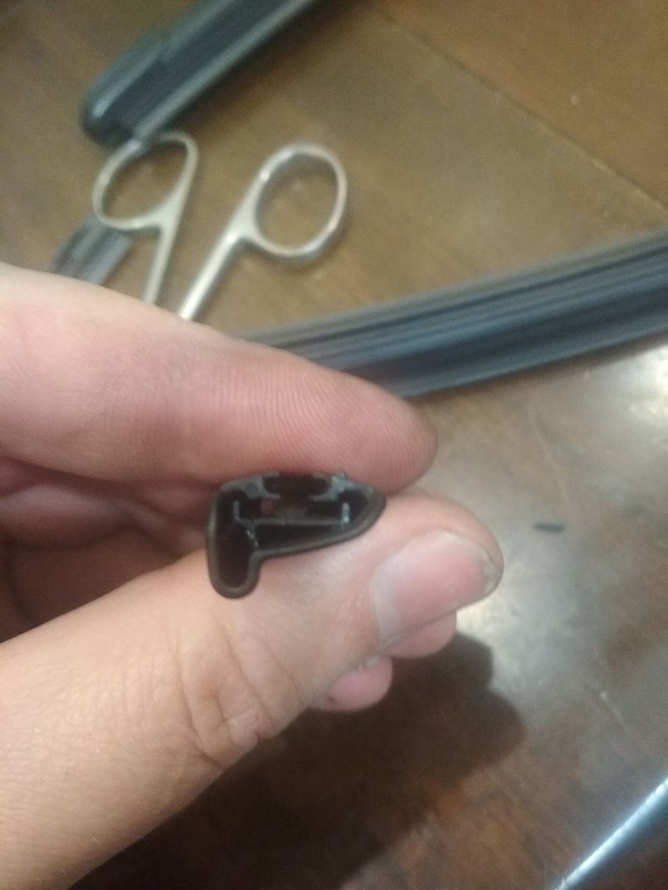 Замена резинок на бескаркасных дворниках TOYOTA C-HR — Toyota C-HR, 1,2 ...