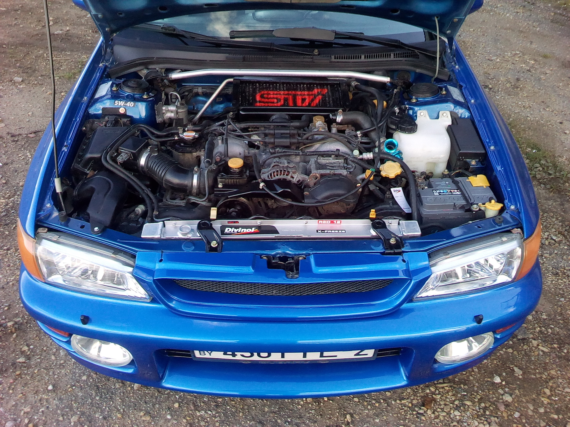 Подкапотка Субару Импреза WRX STI