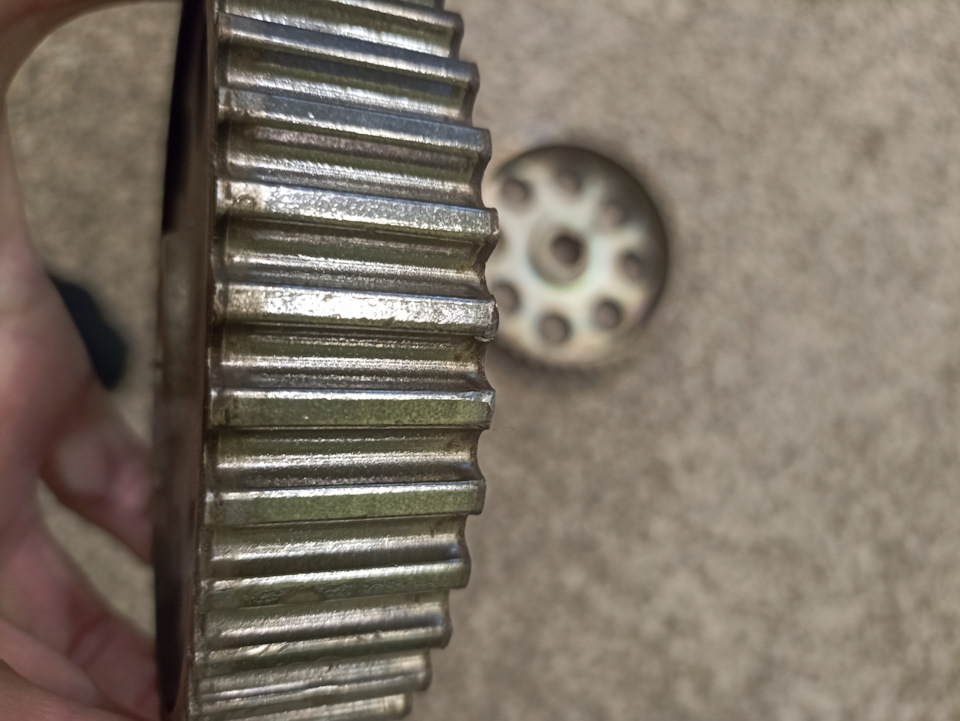 Забрал машину, оцените шкивы распредвалов — Lada Гранта лифтбек, 1,6 л ...