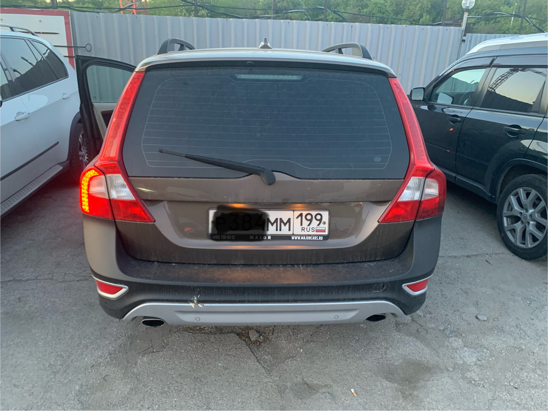 Задний габарит — Volvo XC70 III, 2,4 л, 2012 года | наблюдение | DRIVE2