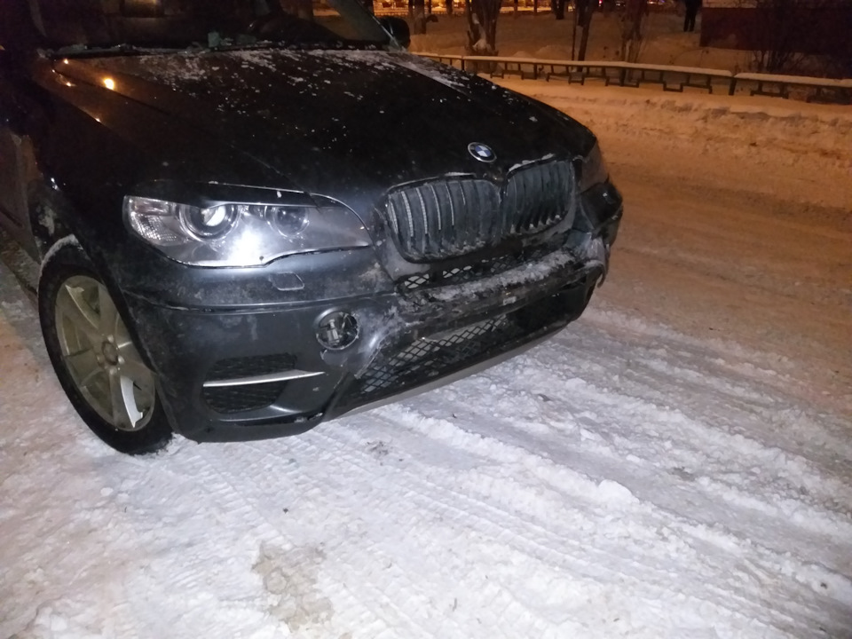 Сгорел сарай, гори и хата! — BMW X5 (E70), 3 л, 2011 года | ДТП | DRIVE2