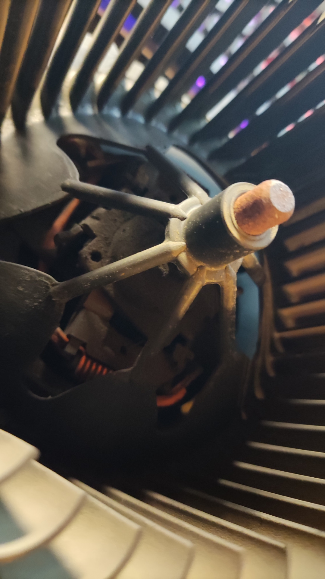 Чистка моторчика печки — SEAT Altea Freetrack, 2 л, 2012 года | своими ...