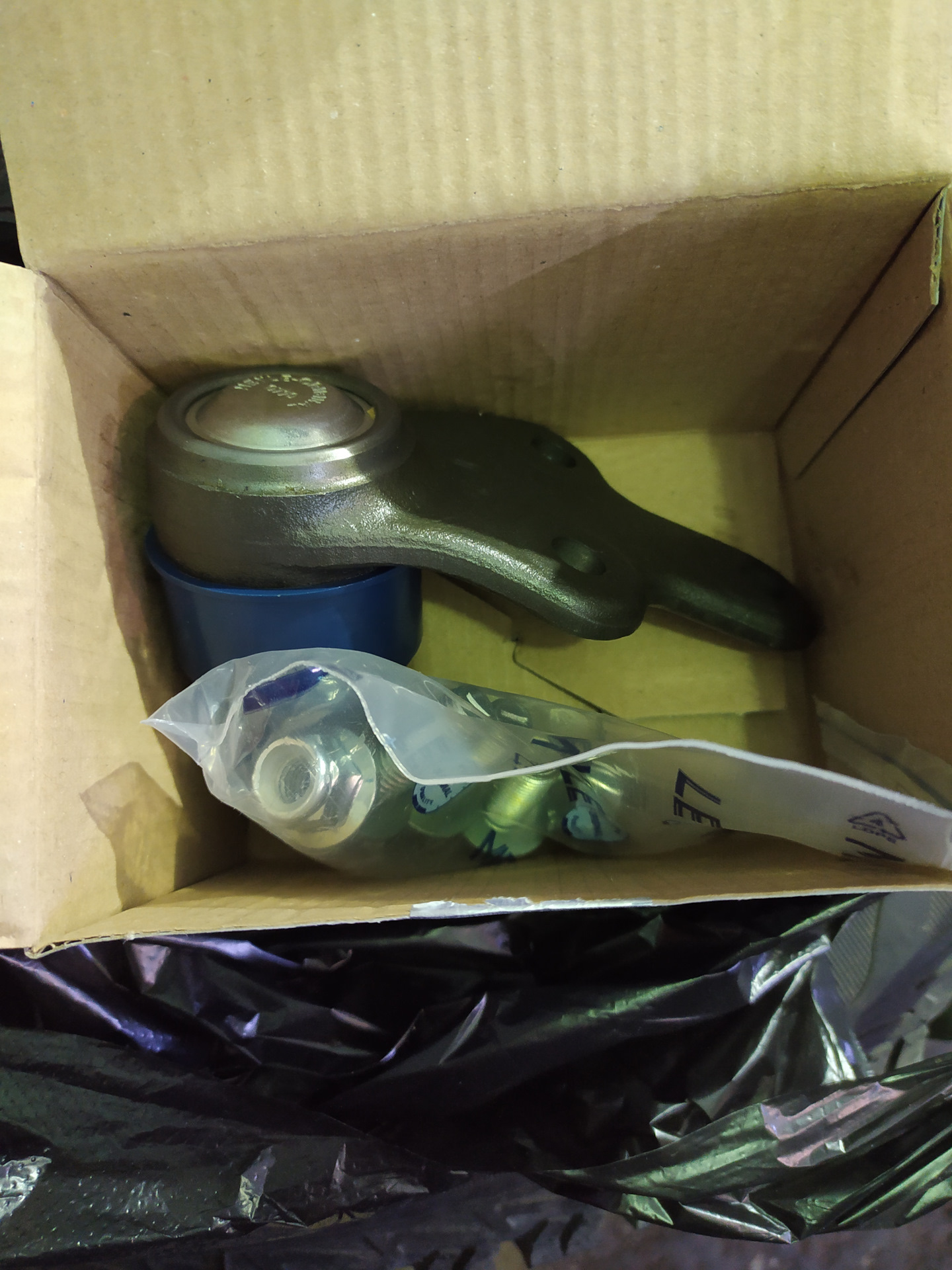 Скрип спереди справа при проезде лежащих полицаев. Часть 2 — Ford Focus ...