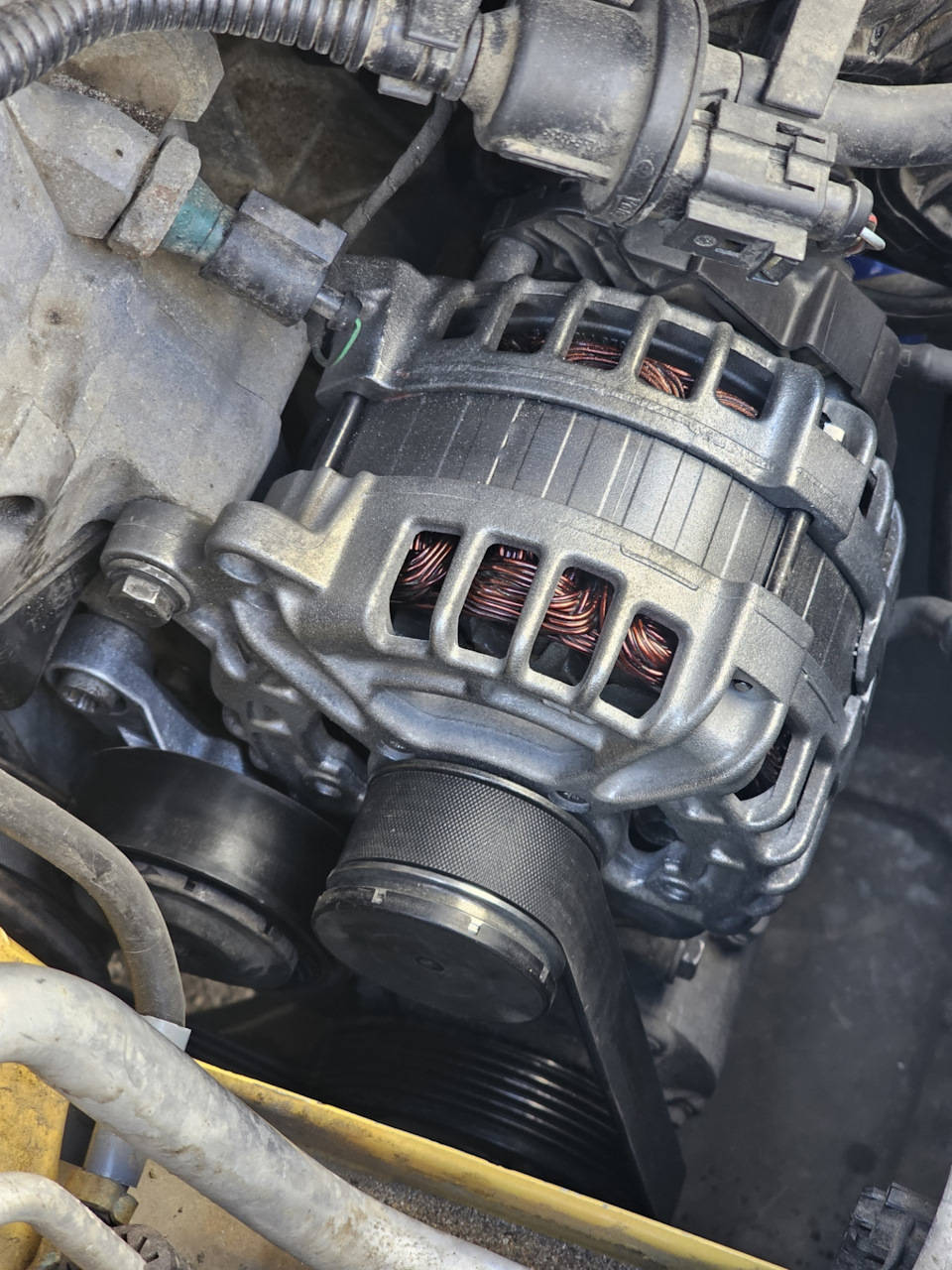 Замена ролика и гены) — Skoda Rapid (1G), 1,6 л, 2017 года | своими ...