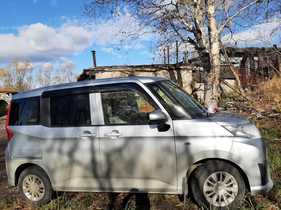 Установка ветровиков — Toyota Roomy, 1 л, 2019 года | своими руками ...