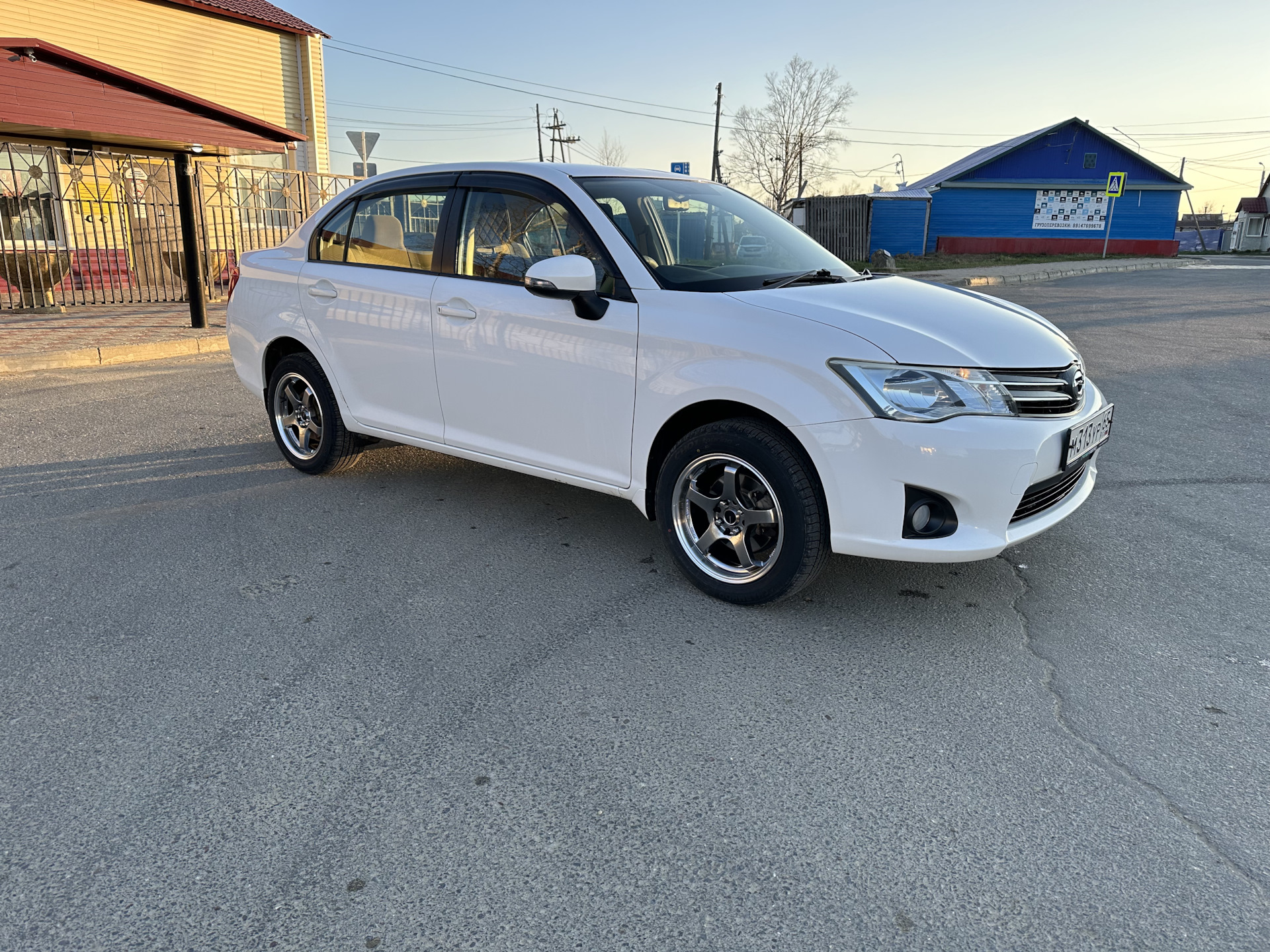 Колеса✌️ а куда без них ☝🏻 — Toyota Corolla Axio (E160), 1,5 л, 2013 года  | колёсные диски | DRIVE2