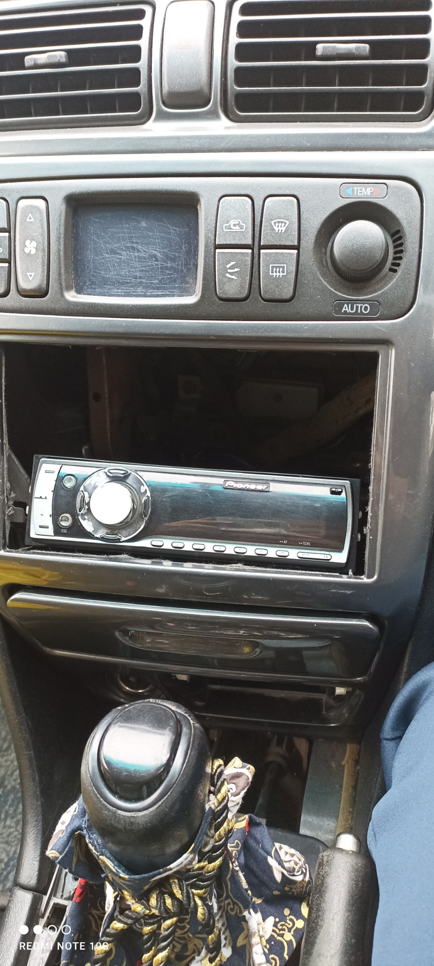 Kenwood dpx 440 вместо пионера ч1 — Mitsubishi Legnum, 2 л, 2002 года ...