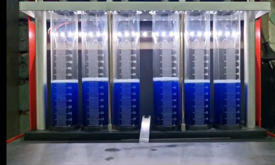 Пролив стоковых форсов — Toyota Chaser (100)