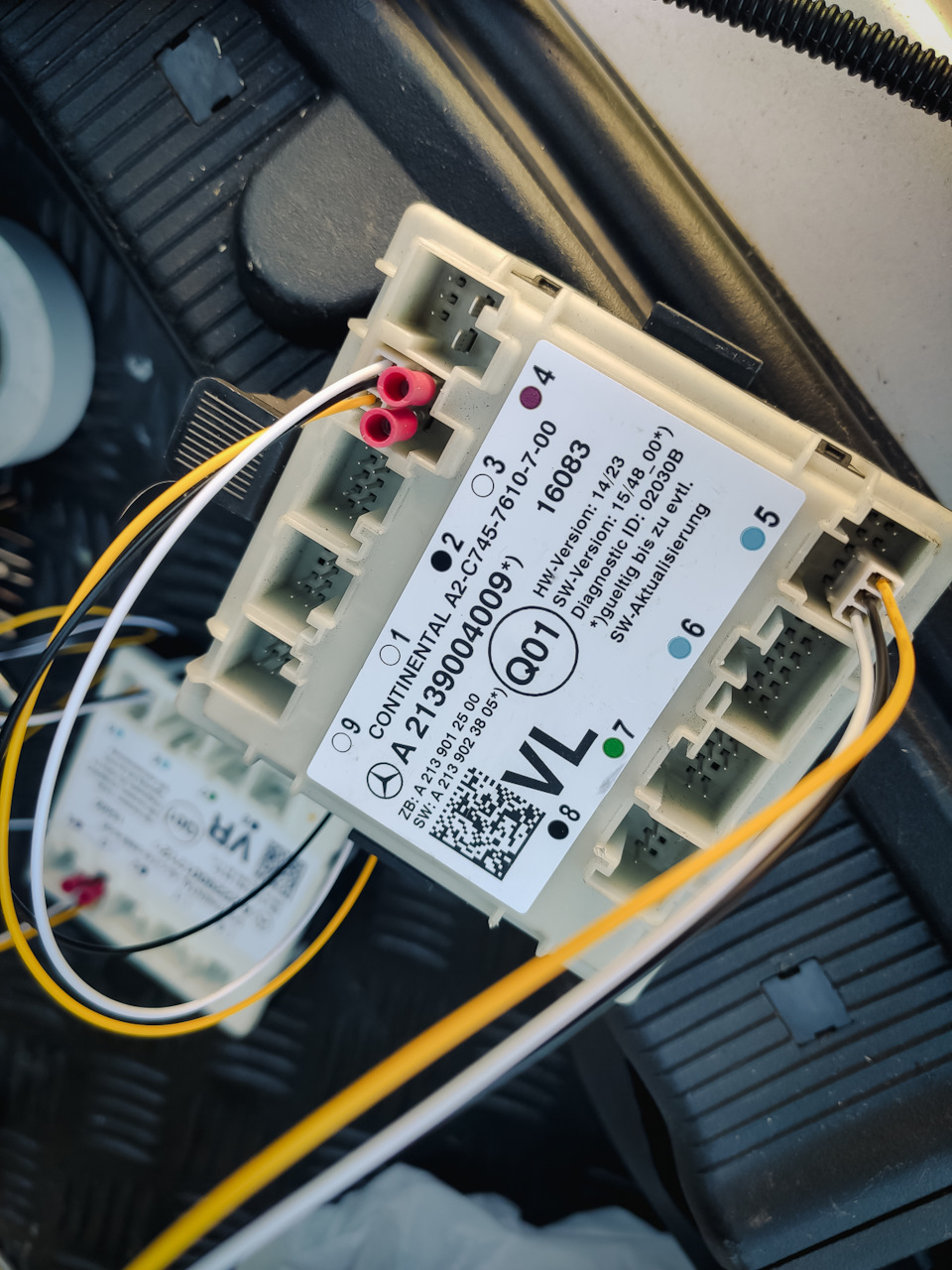 Фото в бортжурнале Mercedes-Benz C-Class (W203). Запчасти на фото: A2139004009, 154800