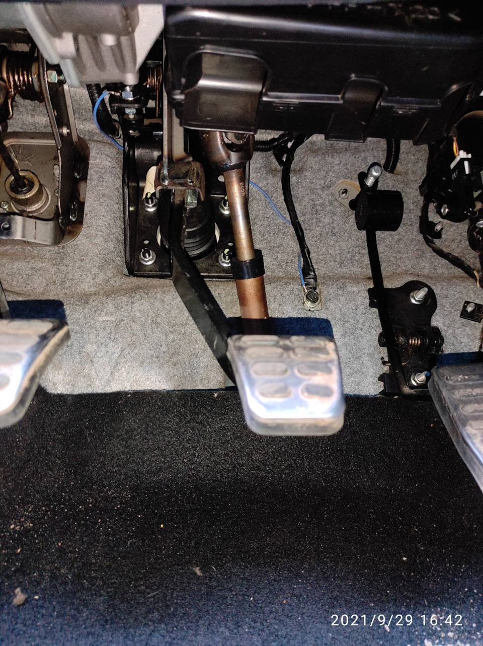 Замена лягушки стоп сигнала — KIA Ceed SW (1G), 1,6 л, 2009 года ...