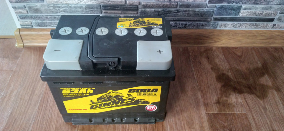 Купил аккумулятор на яндекс маркете… и попал… — Skoda Fabia Mk2, 1,4 л ...