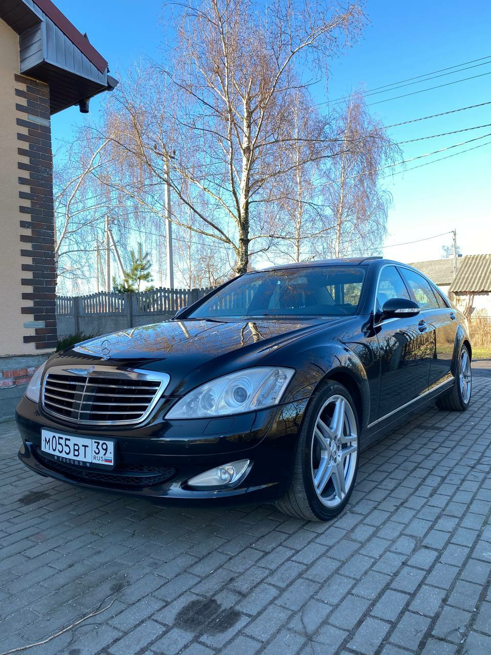 Фотосет во дворе — Mercedes-Benz S-Class (W221), 3,5 л, 2007 года |  фотография | DRIVE2