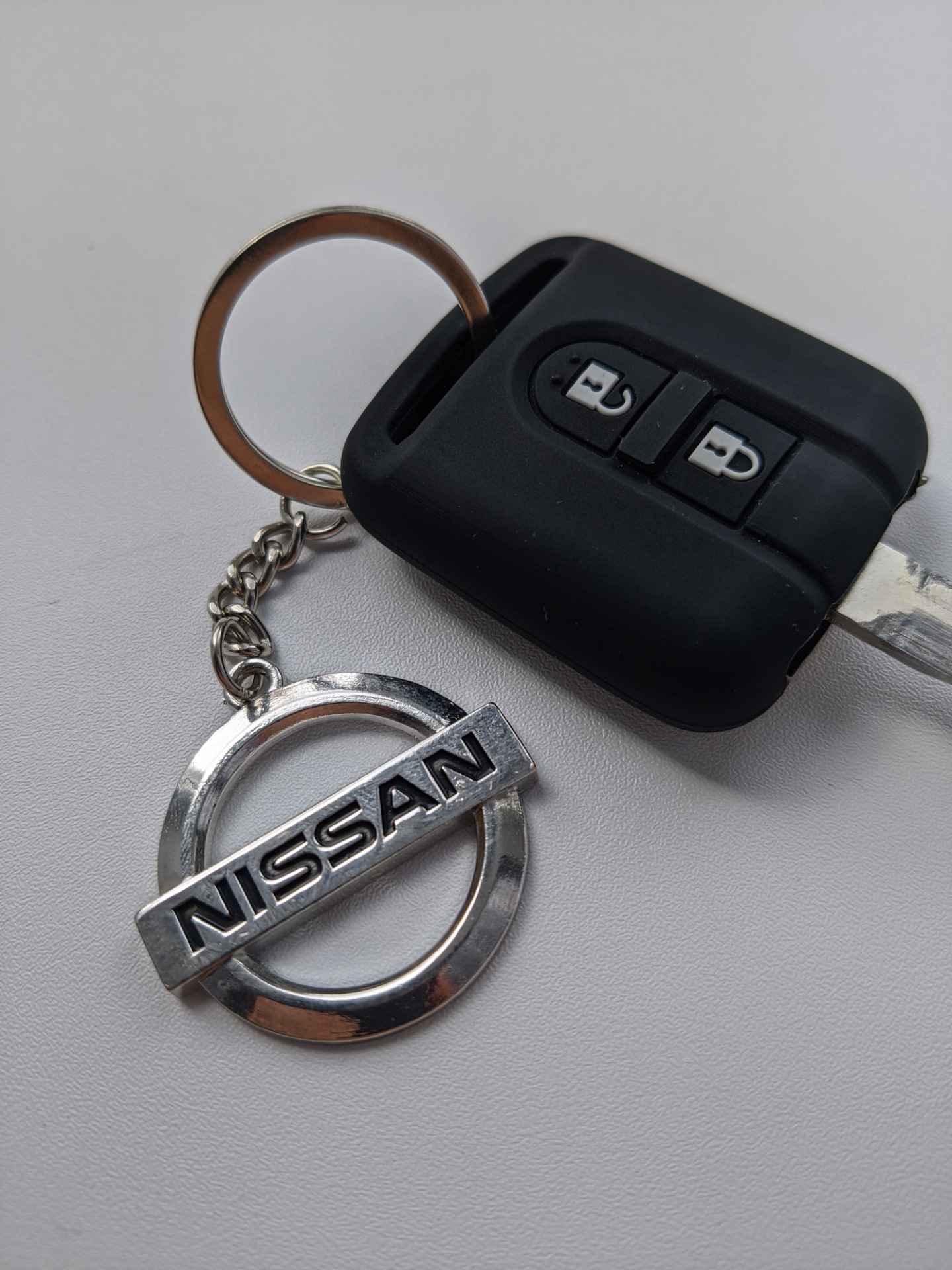 Брелок и чехол на ключ — Nissan Qashqai (1G), 2 л, 2011 года | аксессуары |  DRIVE2