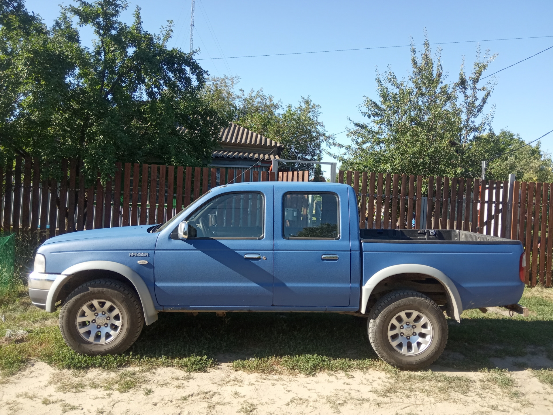 Грусть-печаль, но продаю… — Ford Ranger (1G), 2,5 л, 2006 года | продажа  машины | DRIVE2