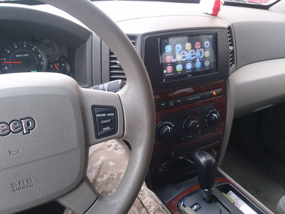 Как снять магнитолу jeep grand cherokee 2011г