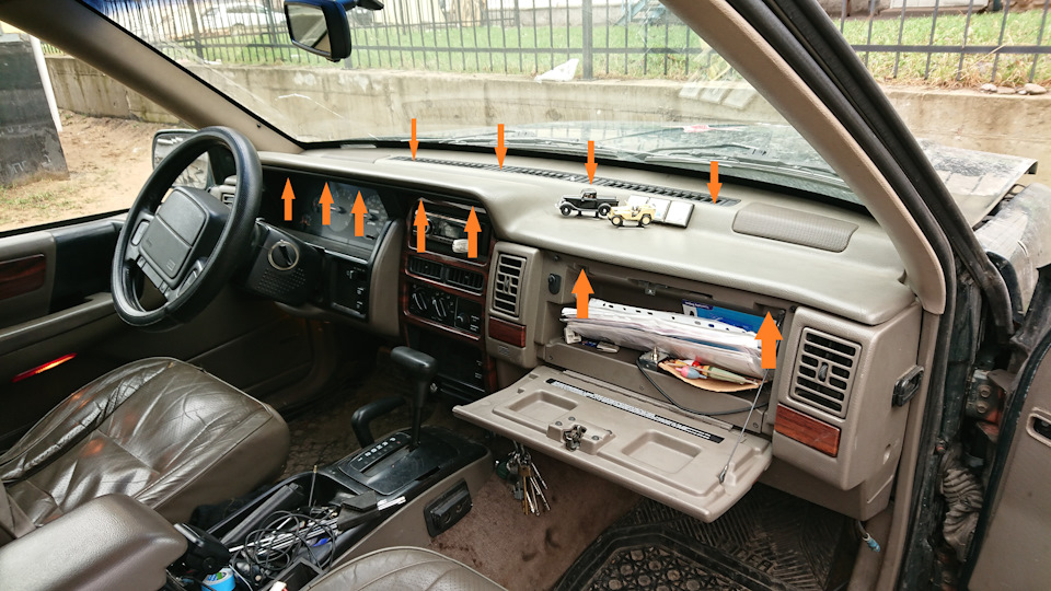 Чистка щитка приборов, замена лампочки. - Jeep Grand Cherokee (ZJ), 4 л, 1993 го