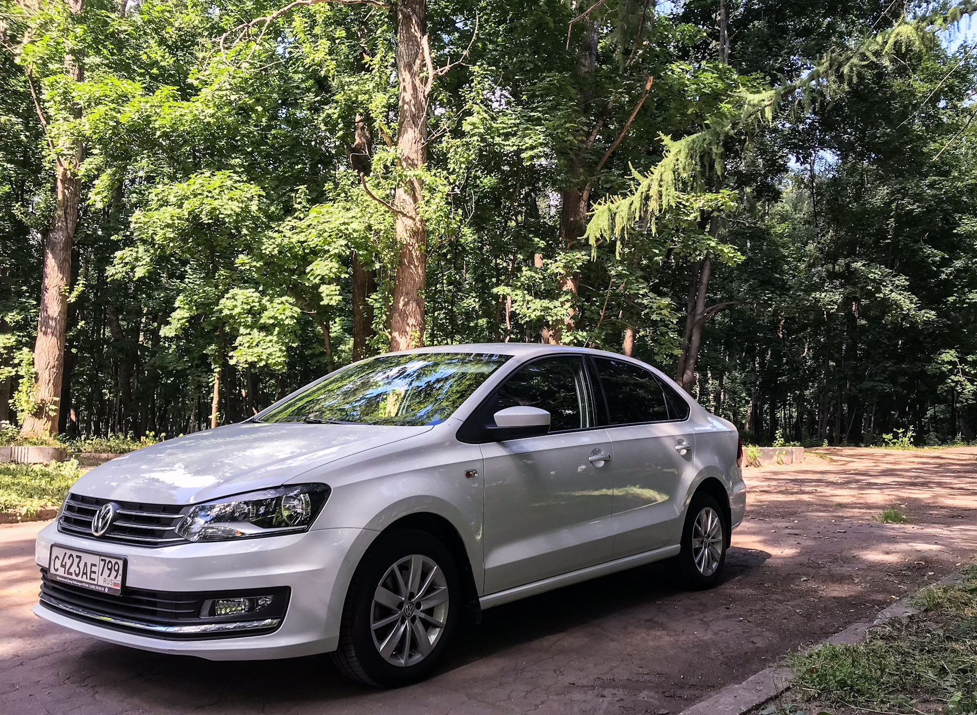 Фольксваген drive. Volkswagen Polo sedan 1. Фольксваген поло 2017. Volkswagen Polo 1.4 sedan. Фольксваген поло седан 2017.