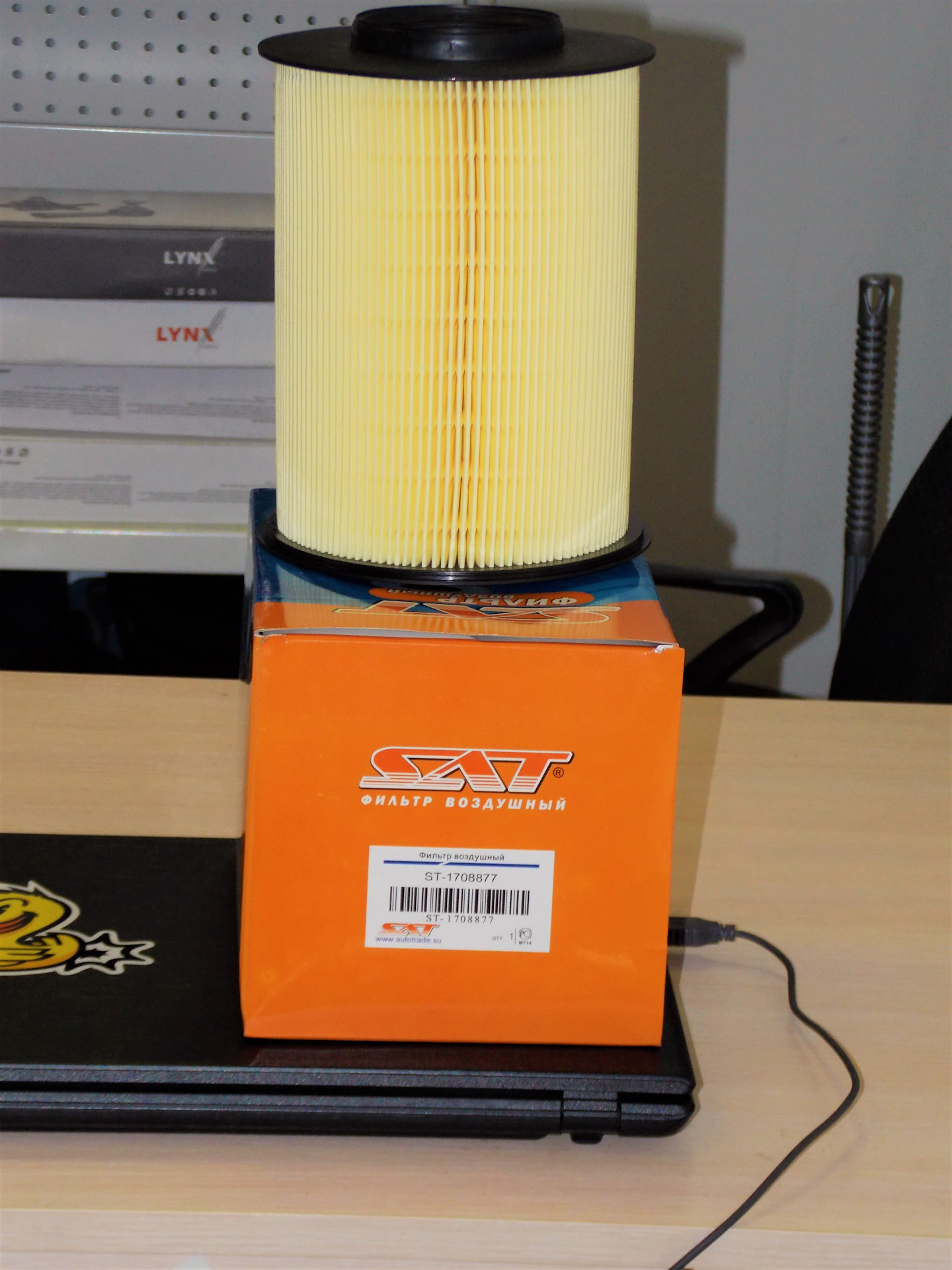 бензонасос фирмы sat. салонный фильтр тойота чайзер 100. Lyn фильтр масляный. воздушный фильтр sat тойота королла спасио. St28113h8100.