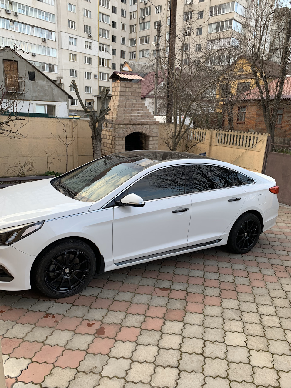 Белый перламутр с черным глянцем. — Hyundai Sonata VII (LF), 2 л, 2015 года  | тюнинг | DRIVE2