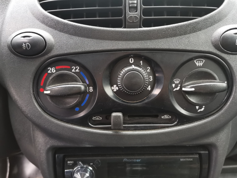 #43 Облицовка регулировка печки — Lada Калина универсал, 1,6 л, 2011 ...