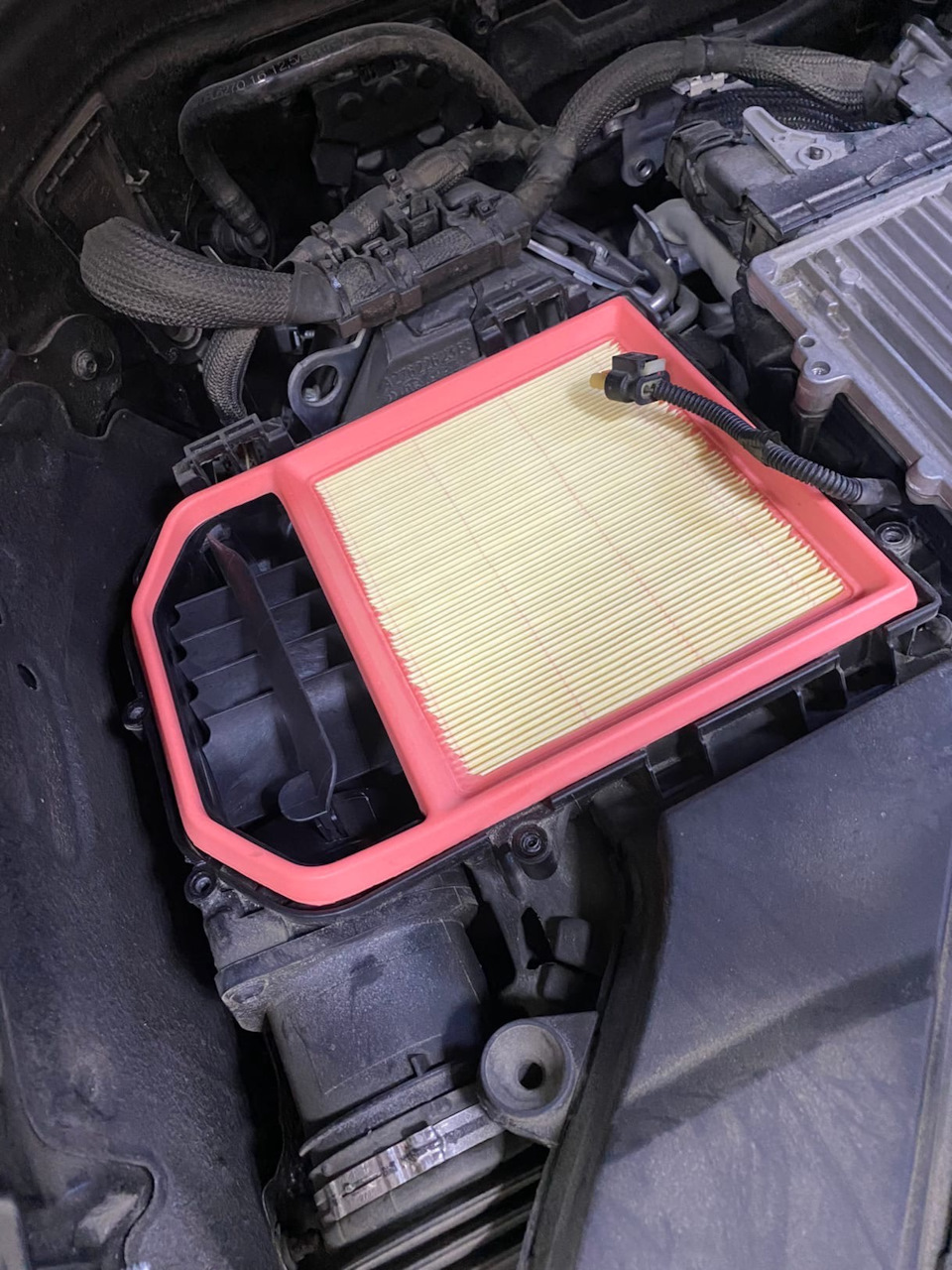 Свеженькие) — Mercedes-Benz GLC 43 AMG