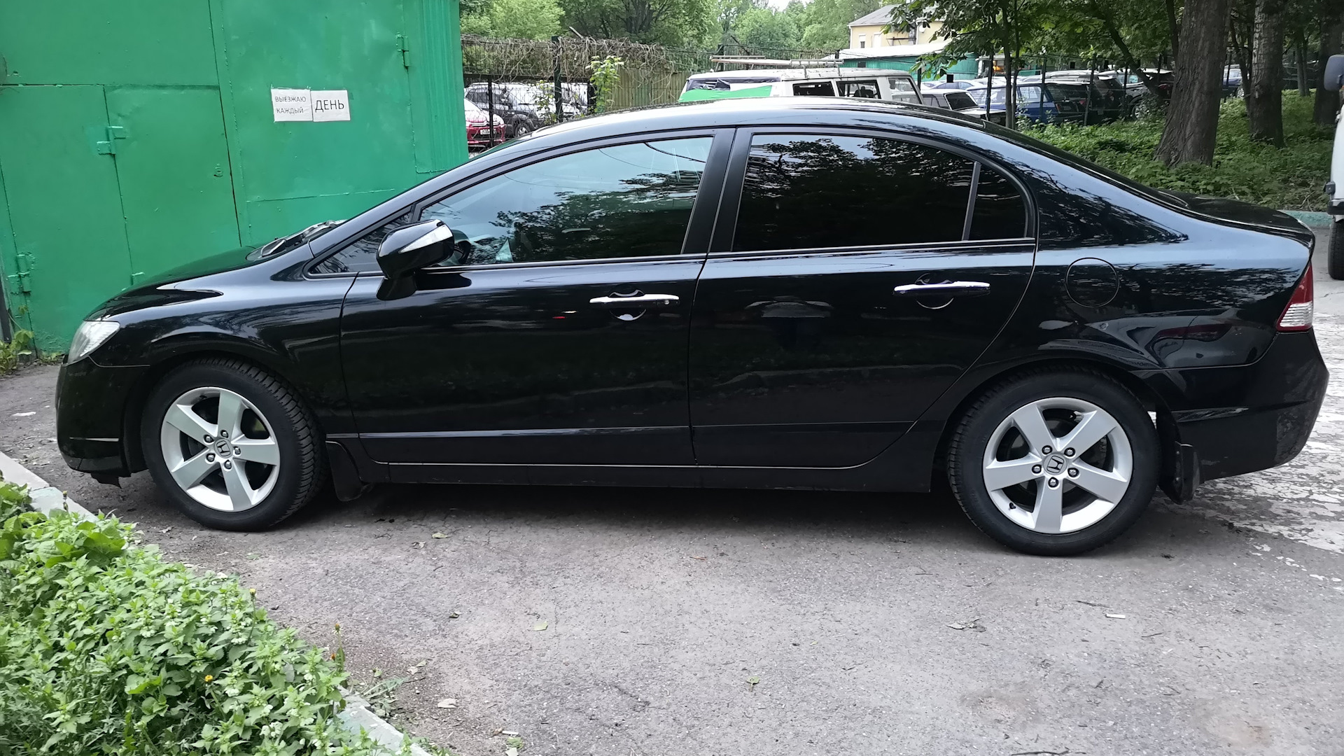 Honda Civic 4D (8G) 1.8 бензиновый 2008 | на DRIVE2