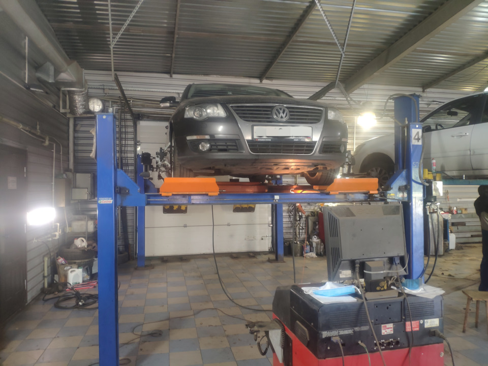 Заменил салент блоки, задней подвески — Volkswagen Passat B6, 1,8 л ...