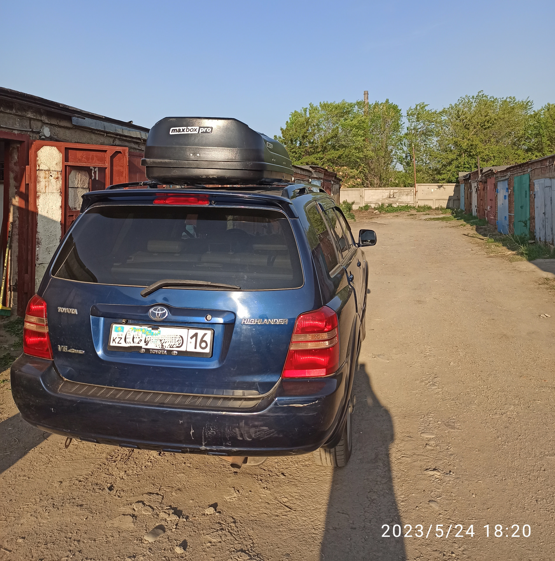 Автобокс на 520 литров. — Toyota Highlander (XU20), 3 л, 2002 года ...