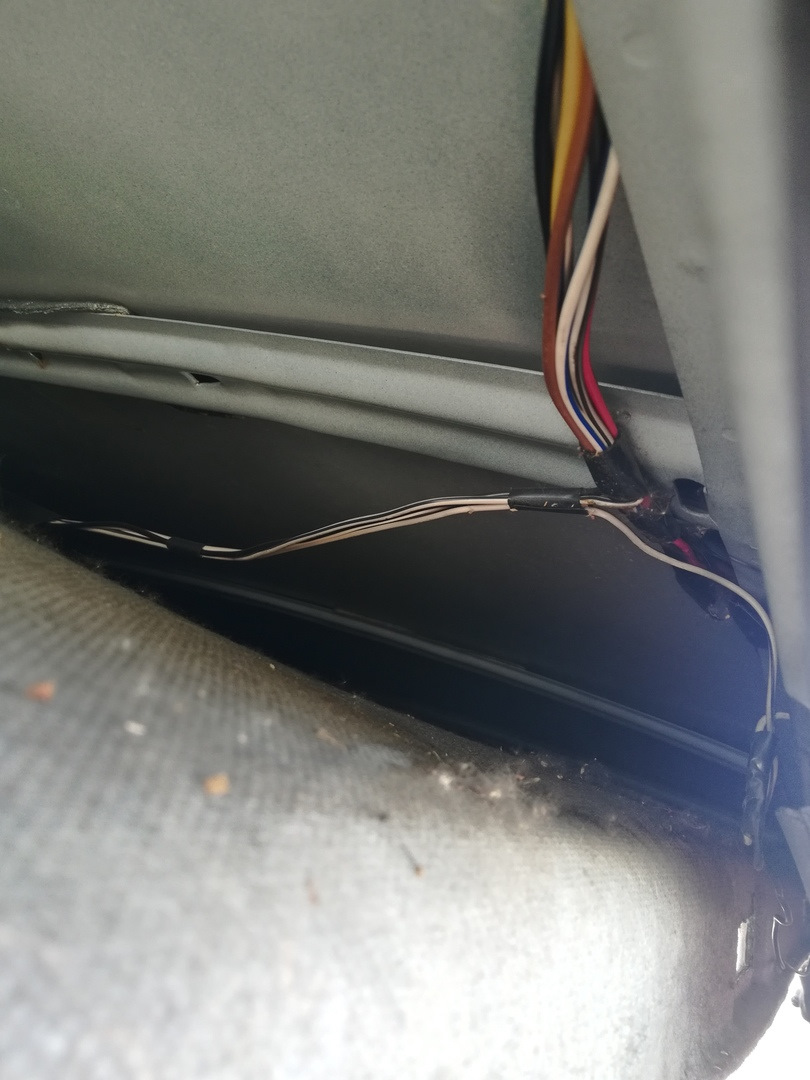 Владельца ВАЗ 2109 или ЭЛЕКТРИКИ нужна помощь — DRIVE2