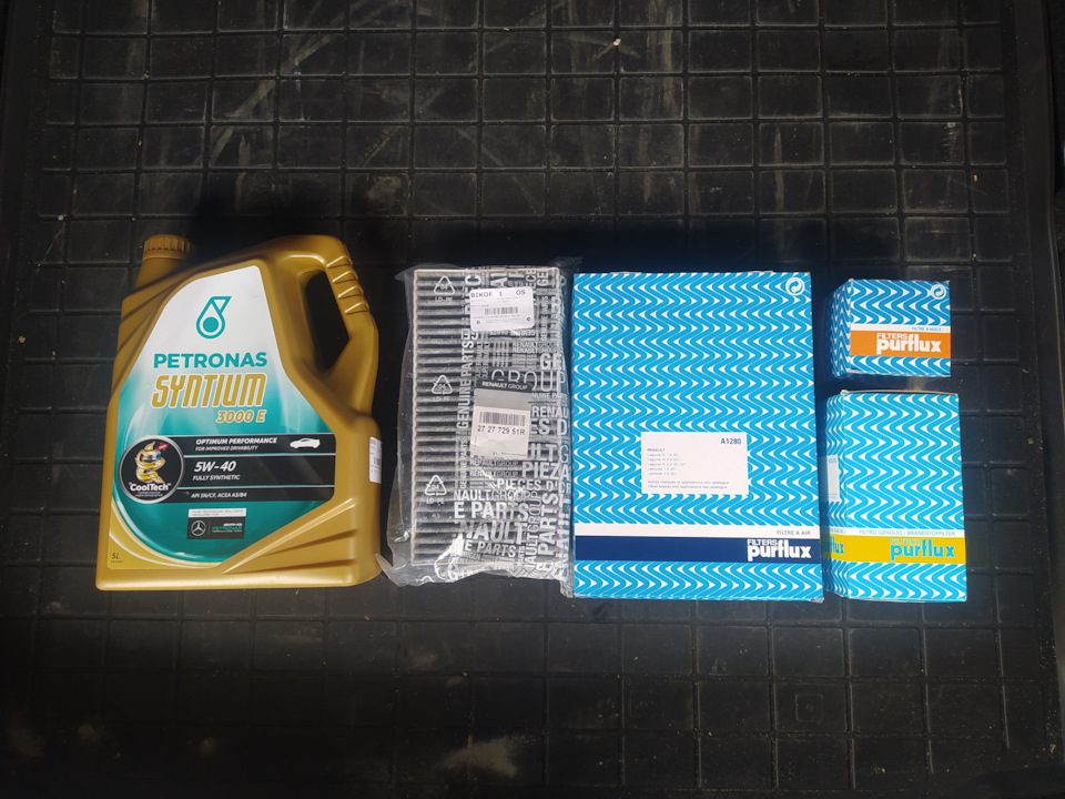 ТО, Engine failure hazard, новые карты TomTom Live, — Renault Laguna