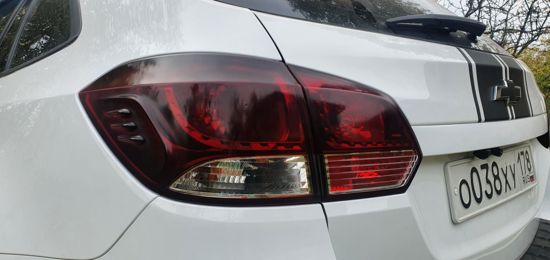 тонированные задние фонари. тонированные задние фонари. тонированные задние фонари. слабая тонировка задних фонарей. легкая тонировка задних фонарей x3.