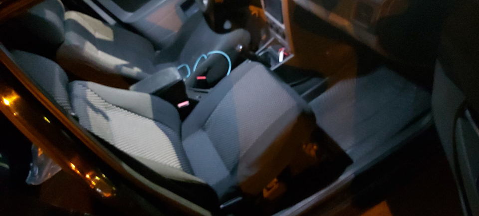 Замена обивки сидений всего салона — LADA Приора седан, 1,6 л., 2009 ...