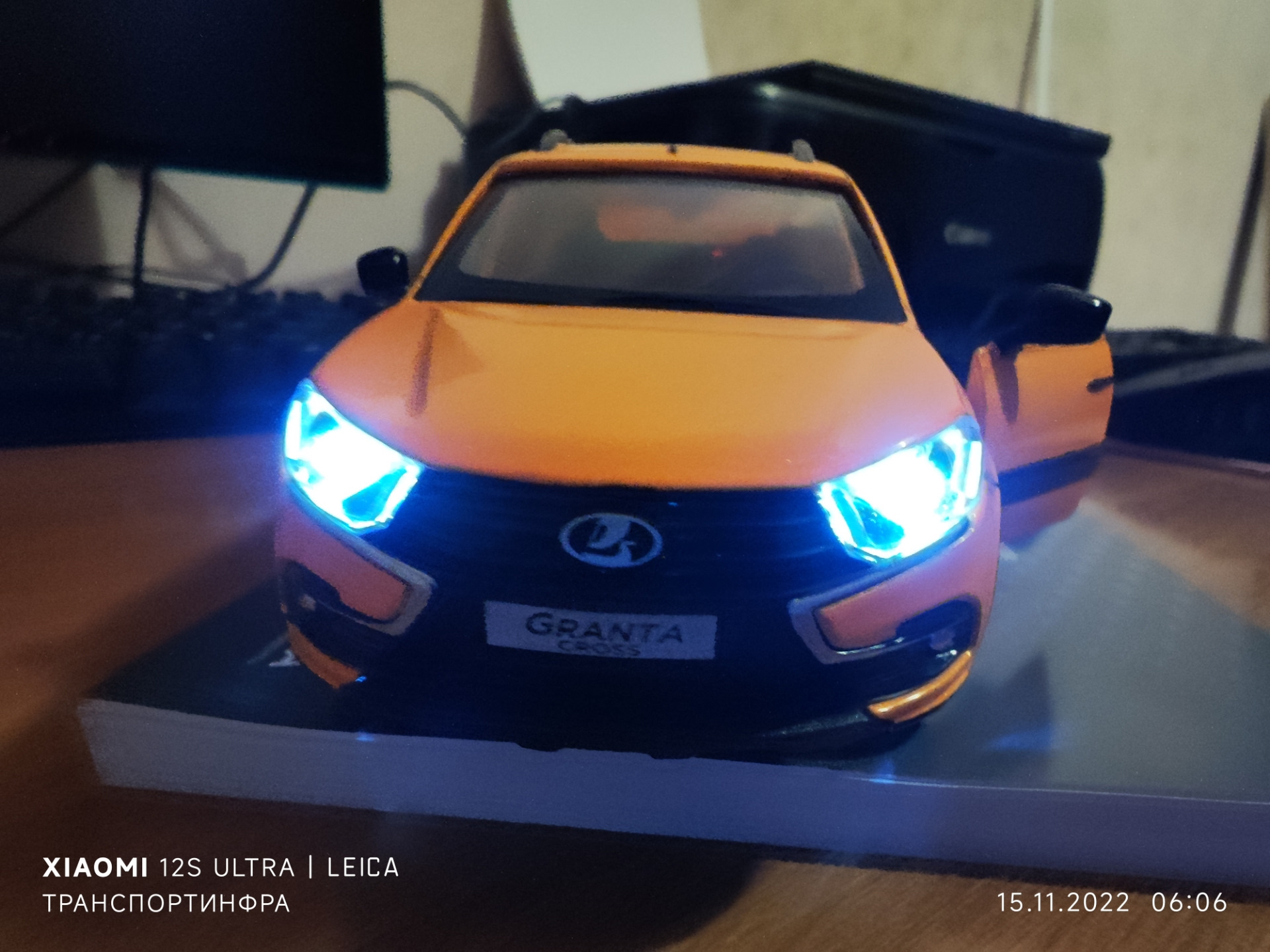 Модель Лада Гранта Кросс 1:24 — Lada Гранта Cross, 1,6 л, 2022 года |  аксессуары | DRIVE2