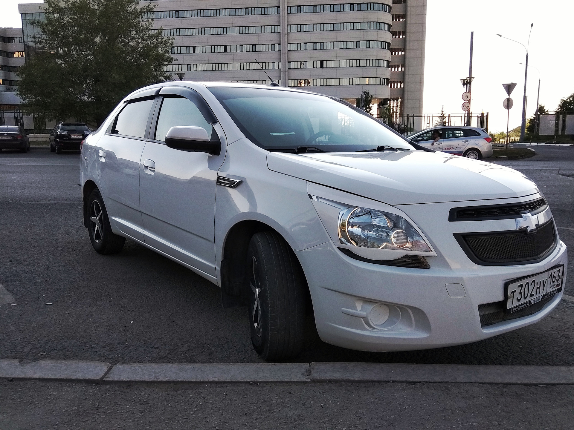 Chevrolet cobalt фото