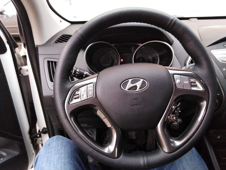 Как снять руль ix35 No 54 - замена руля - Hyundai ix35, 2 л, 2014 года стайлинг DRIVE2