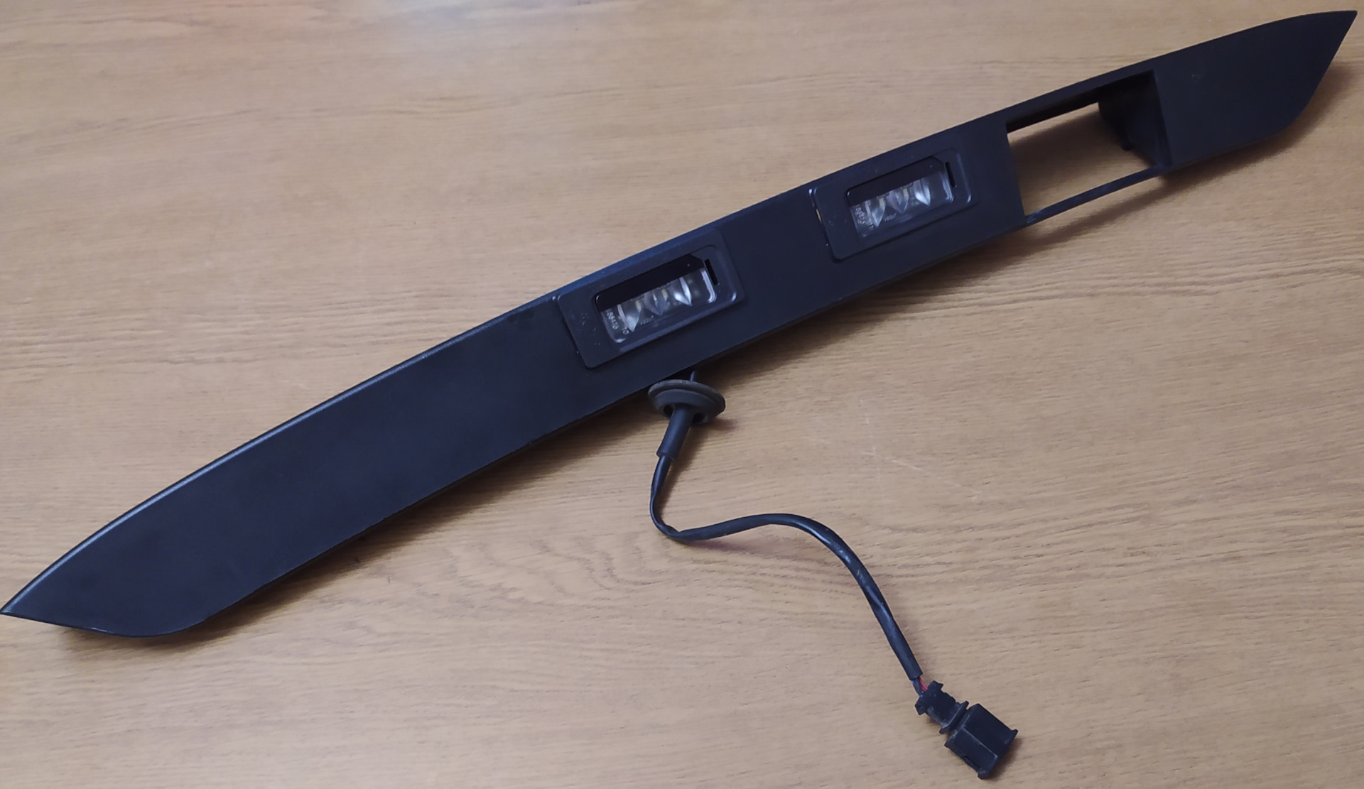 LED подсветка номера — Volkswagen Caddy (3G), 2 л, 2007 года ...
