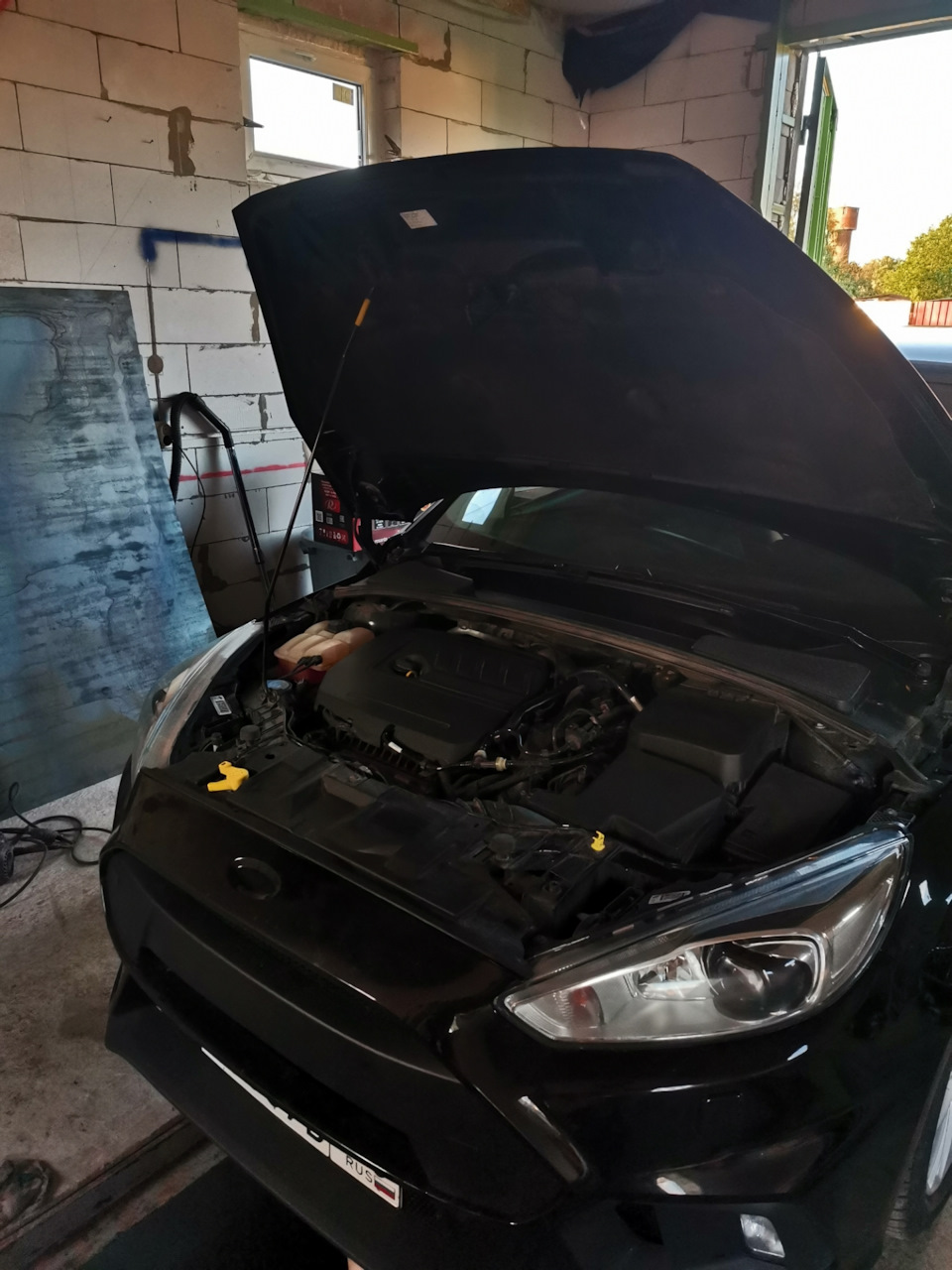 Замена масла двс, мобил прощай — Ford Focus III Wagon, 1,5 л, 2019 года ...