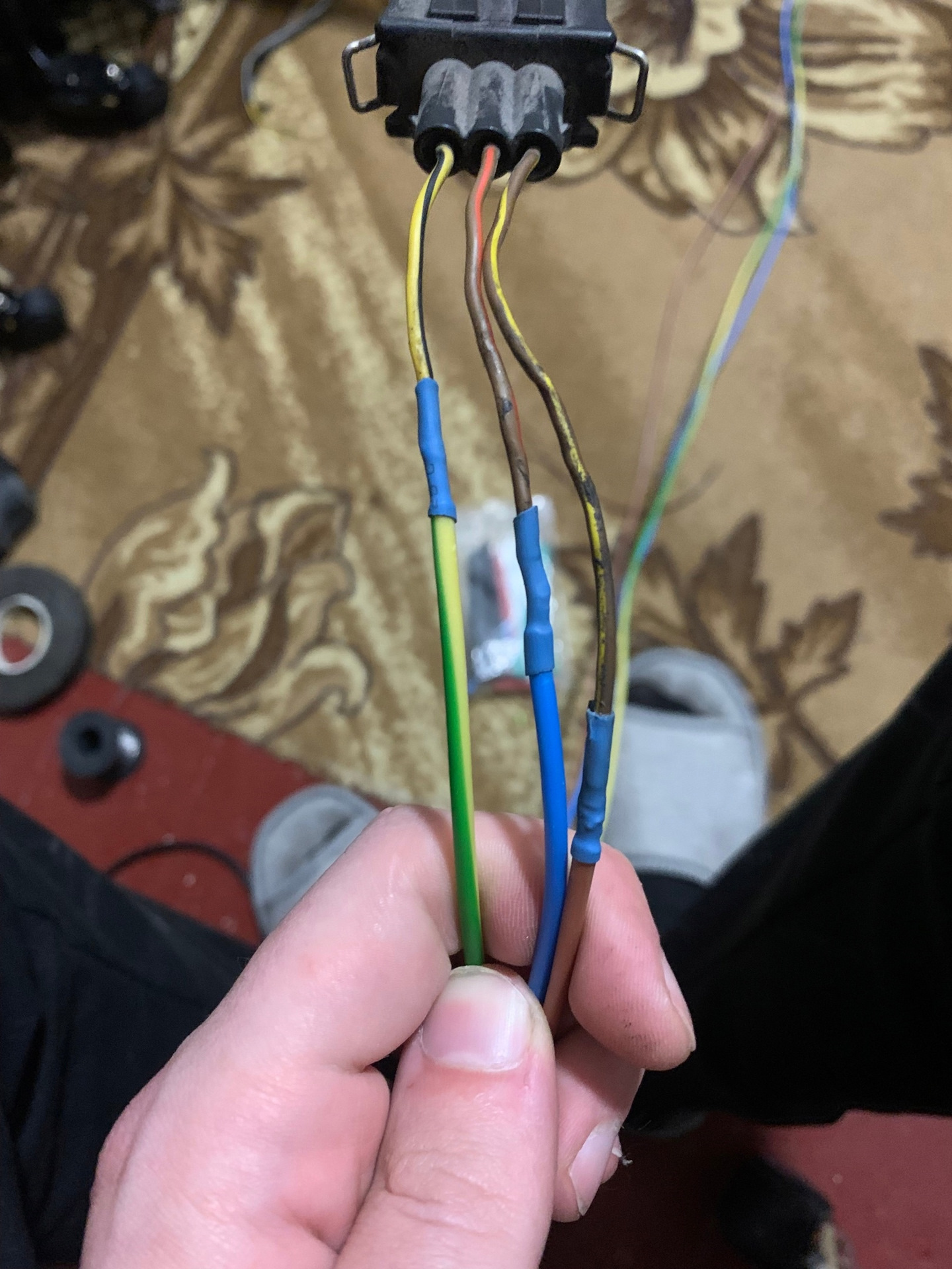 Установка электрорегулировки фар Audi 100 c4 — Audi 100 (C4), 2,3 л ...