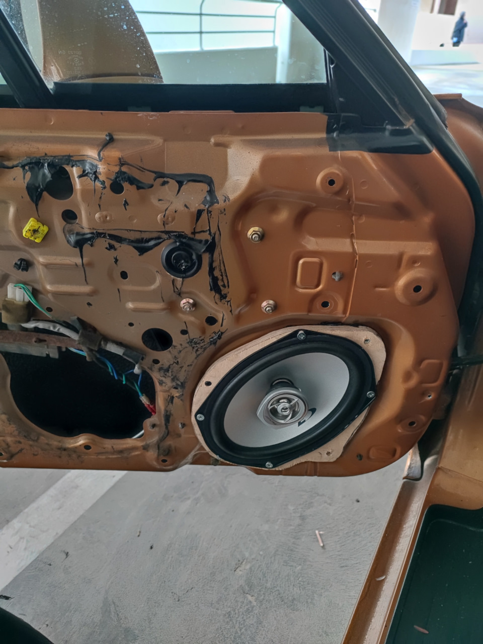 Овал мне в дверь ALPINE SXE-6925S — Mazda MX-5/Miata (NB), 1,6 л, 1999 ...