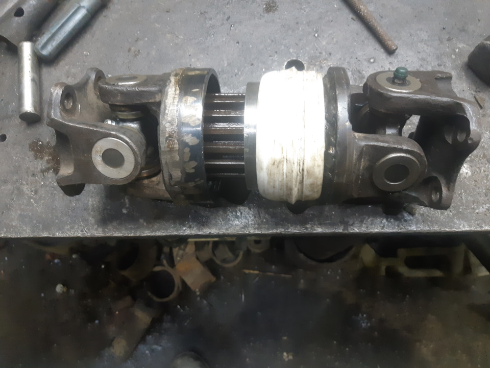 Промежуточный кардан (самодельный) — УАЗ 3151, 2,5 л, 1990 года ...