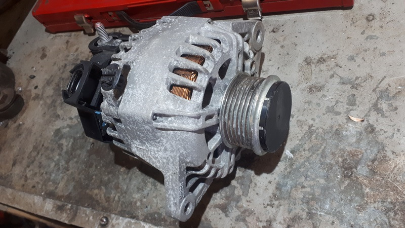 35. Установка генератора 37300-2В910 на 120А — Hyundai Elantra (4G), 1 ...