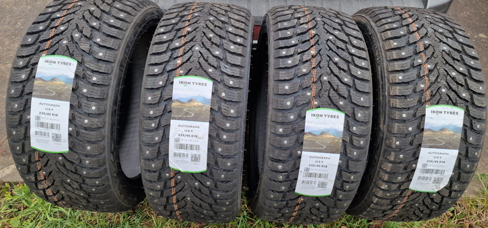 Ikon Autograph Ice 9 Studded (Ikon Tyres) 235/45 R 18 98T XL ...